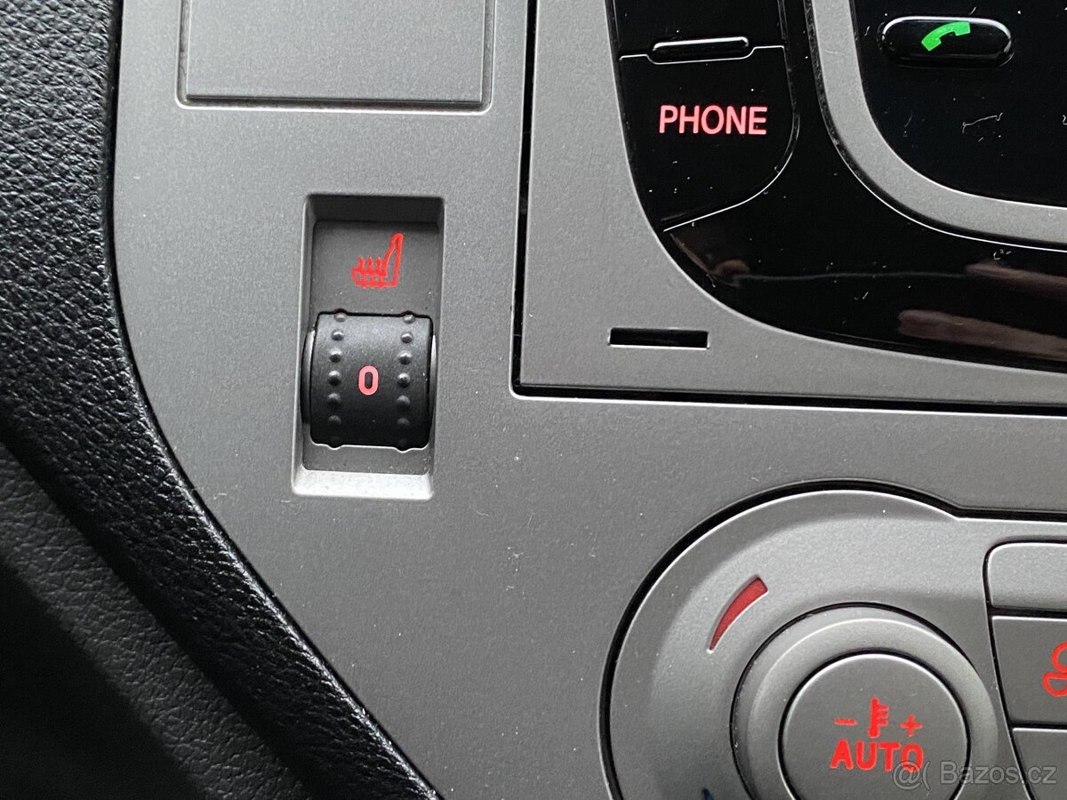 Ford Kuga 2.0TDCi , 103 kW nafta, 2011 - 10