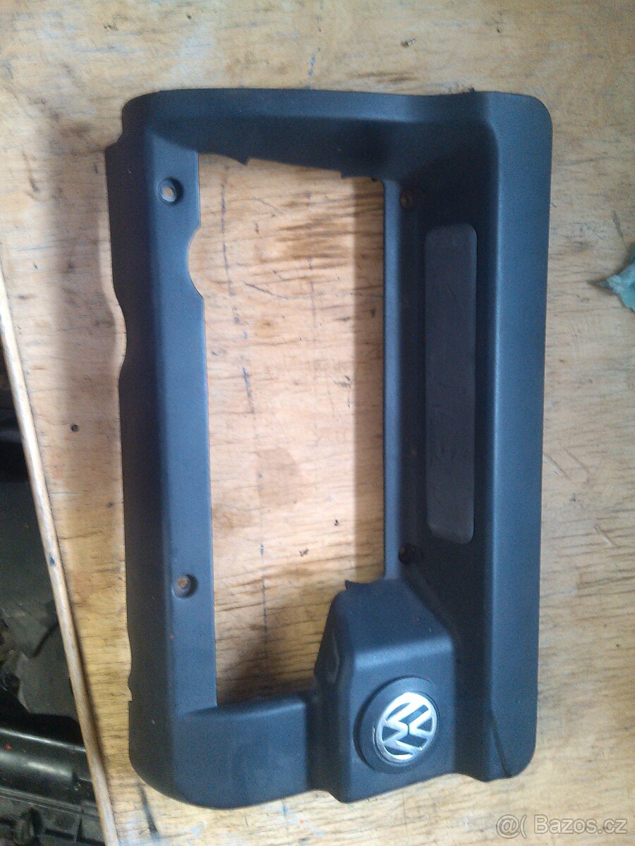 Díly motoru AKQ Golf 1.4 16V - 10