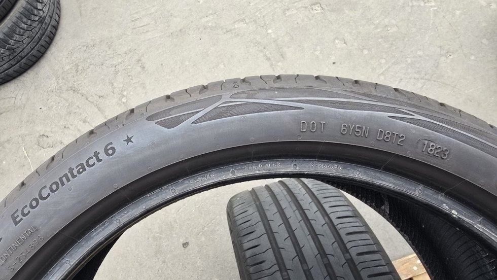 Letní pneu 225/40/18 Continental - 10