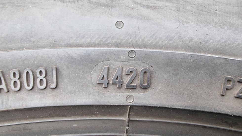 Letní pneu 255/45/19 Pirelli - 10