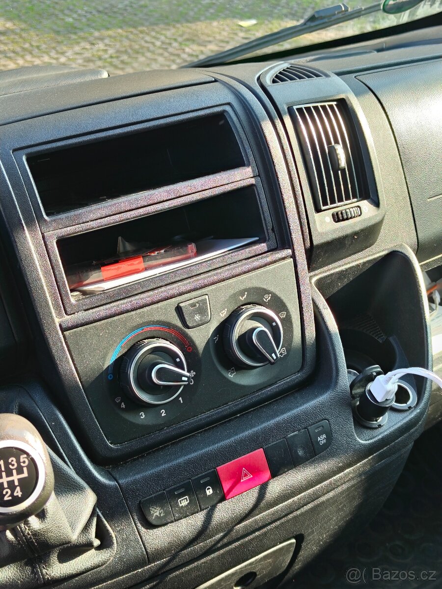 Prodám dodávku Peugeot Boxer, 2017, L3H2 - 10