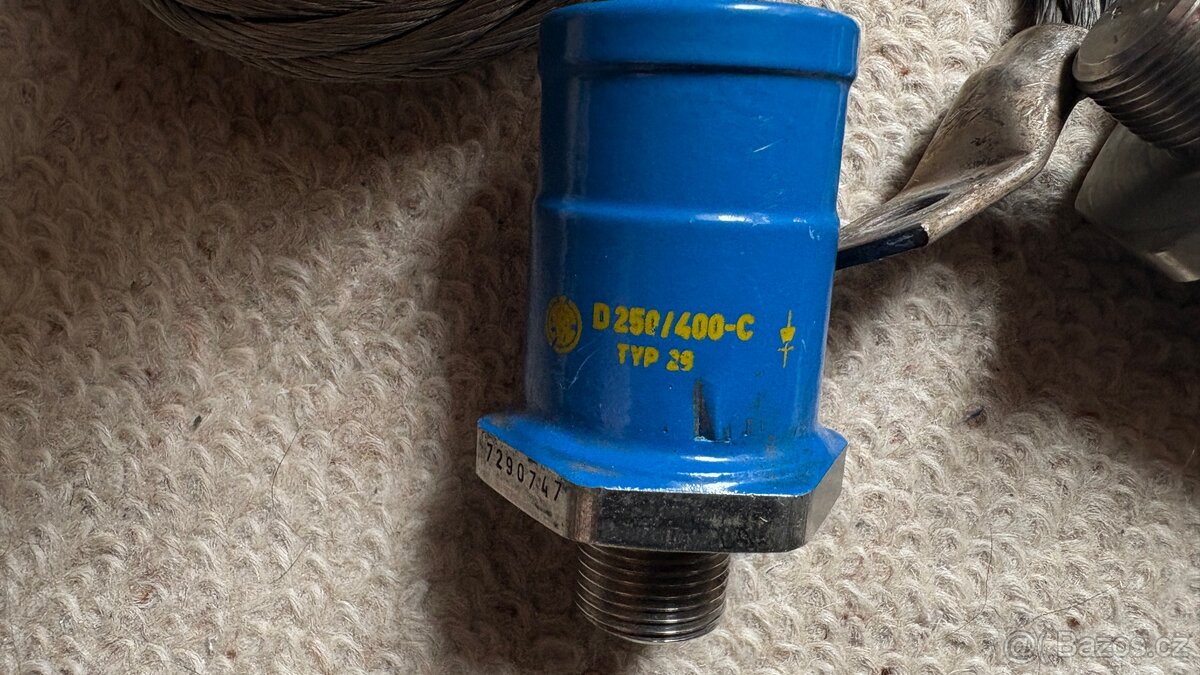 Dioda, Tyristor výkonový - 10