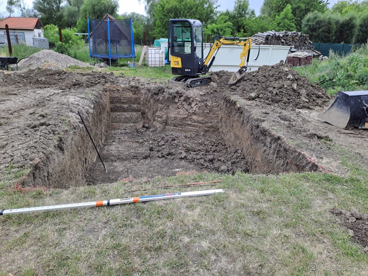 Minibagr 1t KK10 - 10