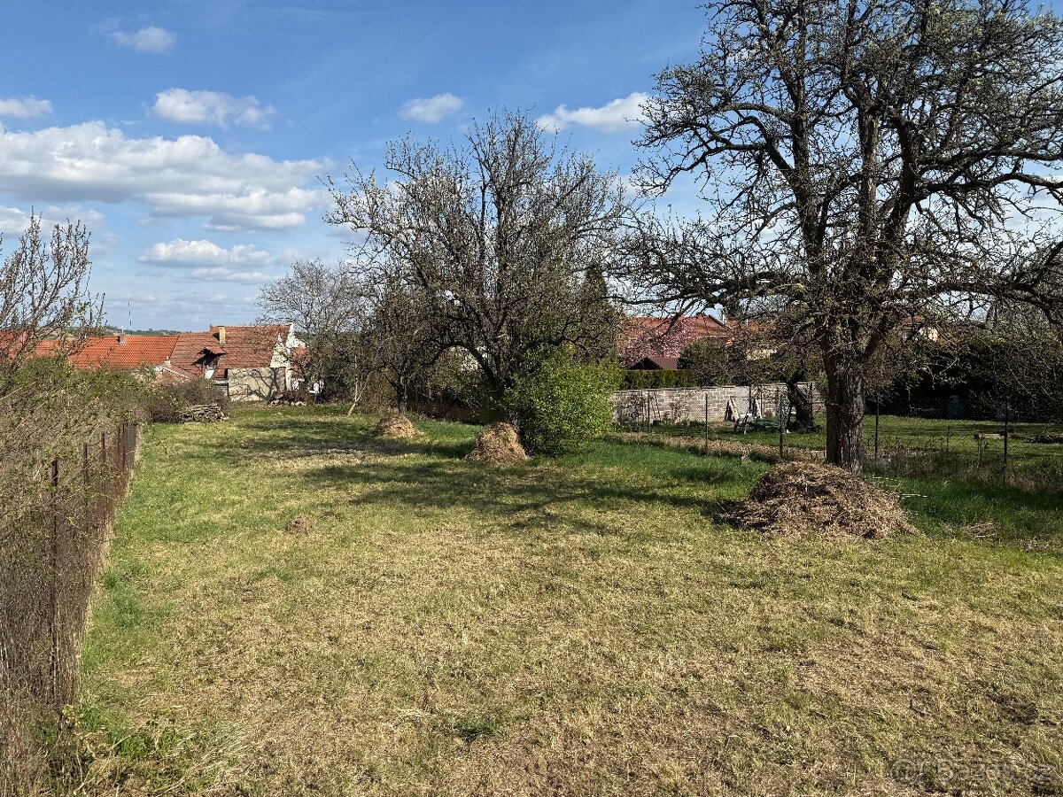 Prodej rodinného domu, pozemek 933 m² - 10