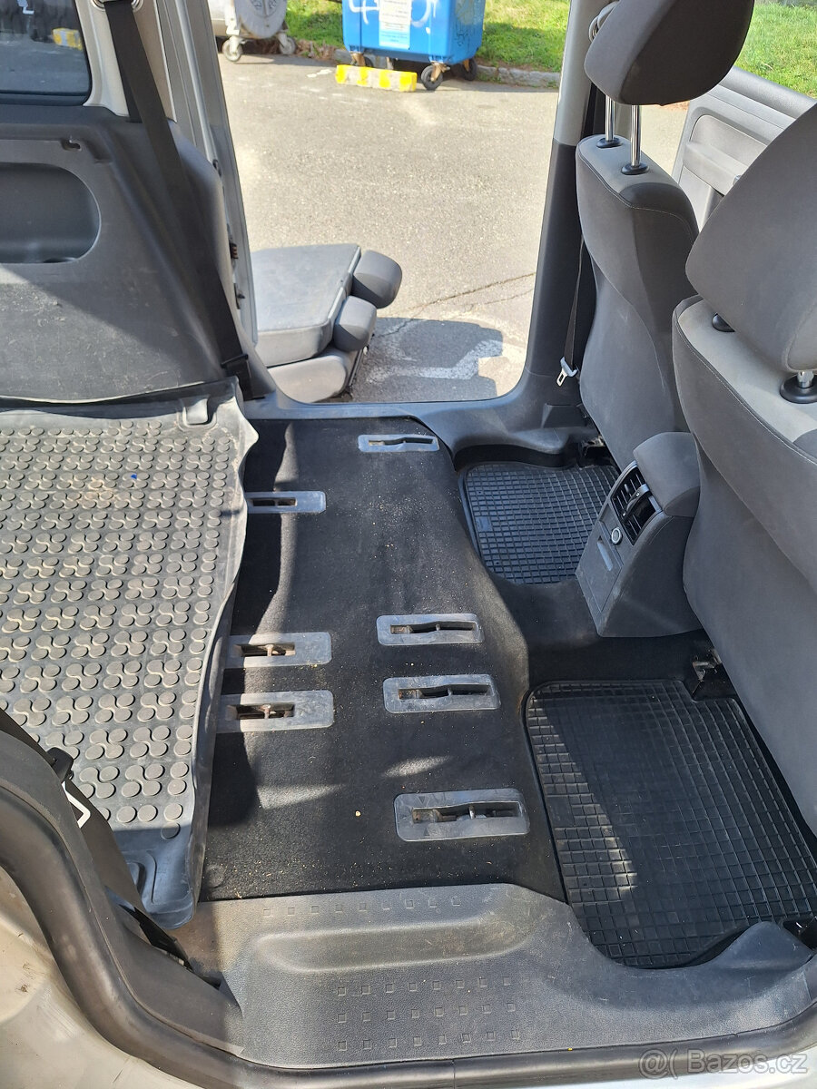 Volkswagen Caddy 1,6 75kW - 10