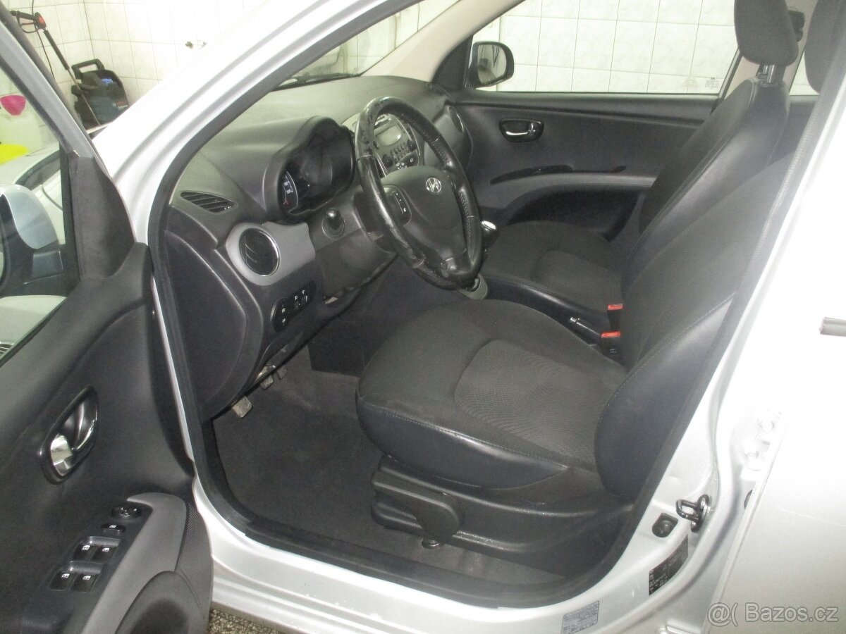 Hyundai i10 1,2 16V - 10