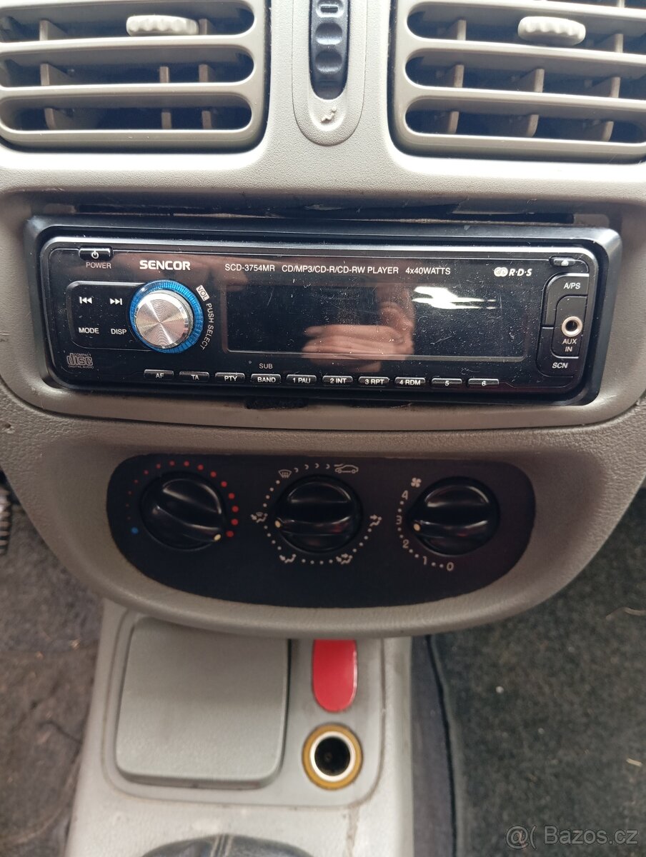 Renault thalia 1.5 dci - 10