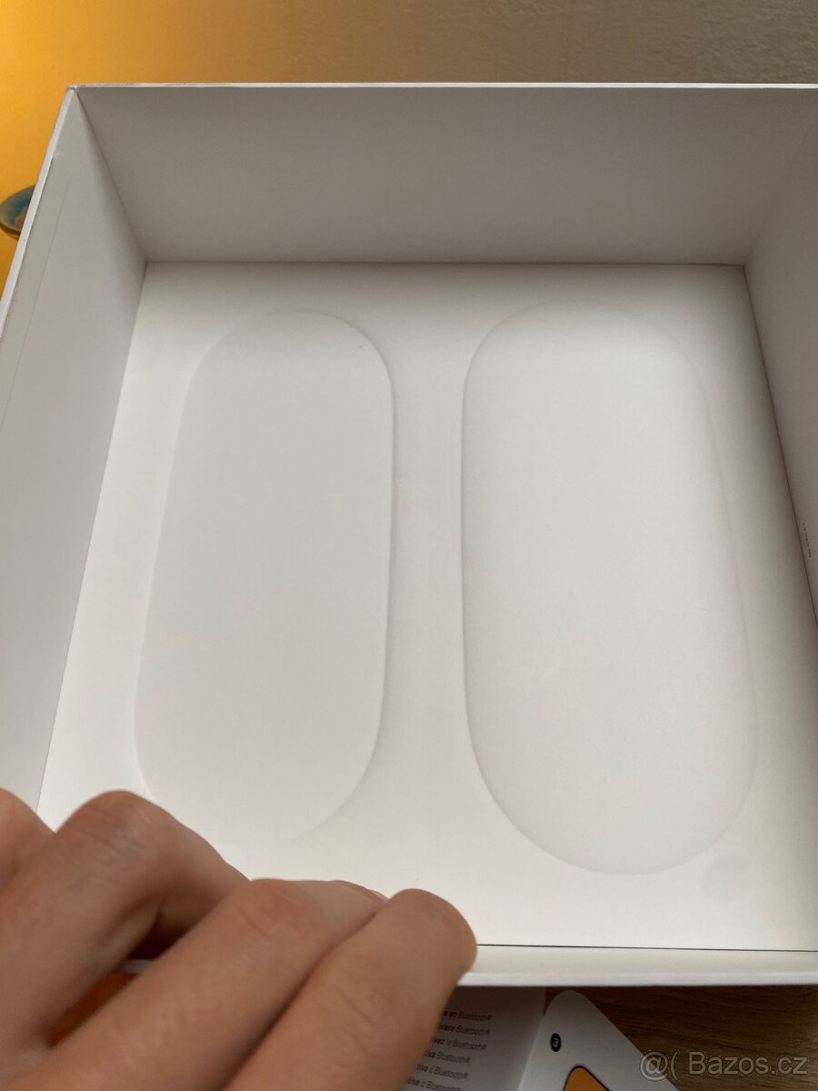 Apple AirPods Max Starlight (2024) - 10