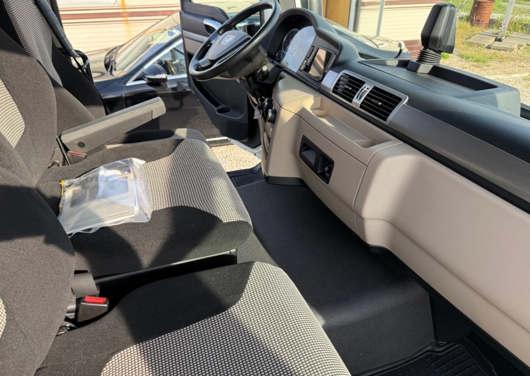 MAN TGL 12.220 - 4x2 – Skříň + Hč – EURO 6 - 10