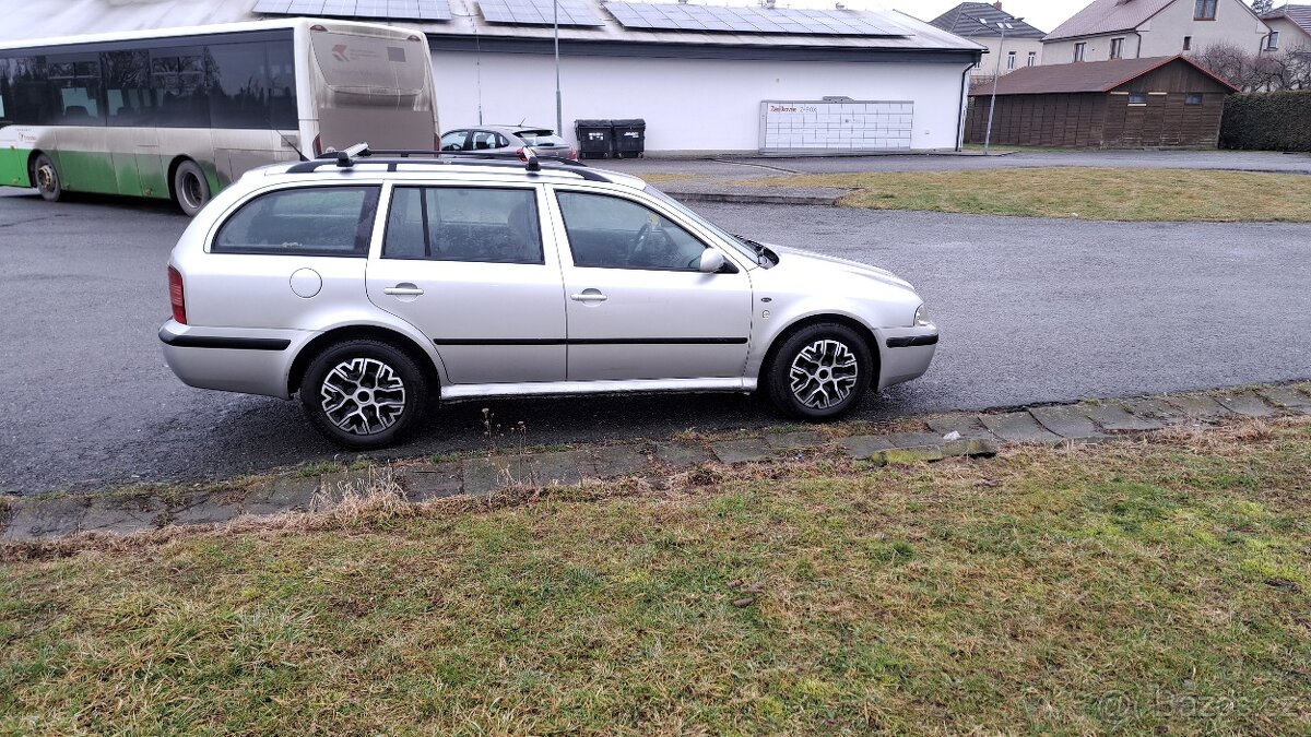 PRODÁM ŠKODA OCTAVIA COMBI FACELIFT 1.9 TDI 81 KW - 10