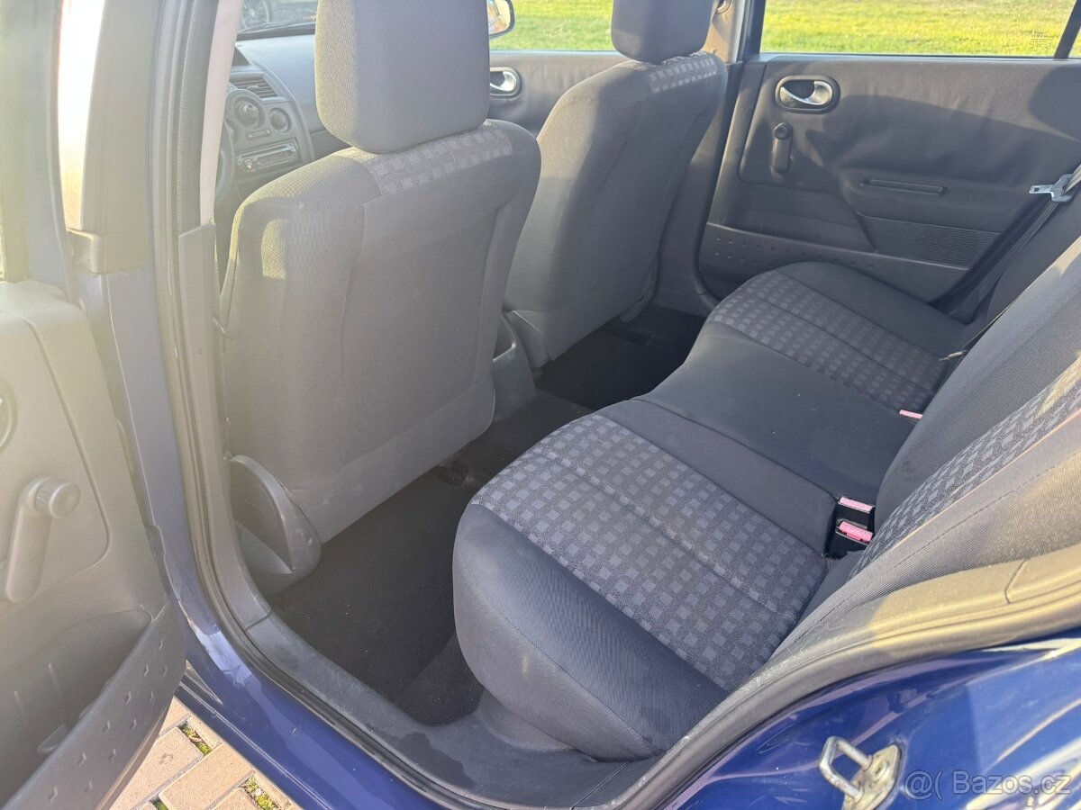 Renault Megane 1,6i 82kW, kombi - bez investic - 10