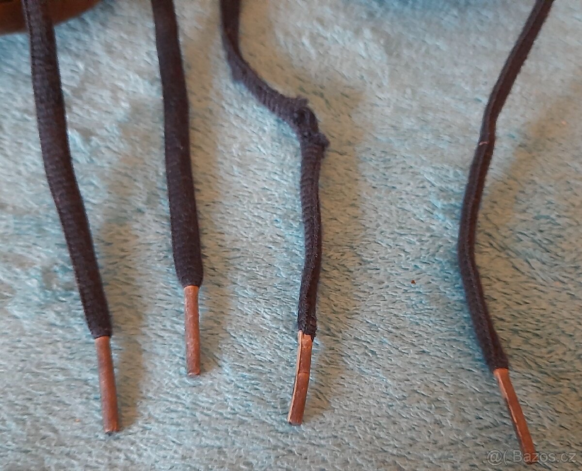 Quechua sportovní / trekové boty vel. 35 - 10