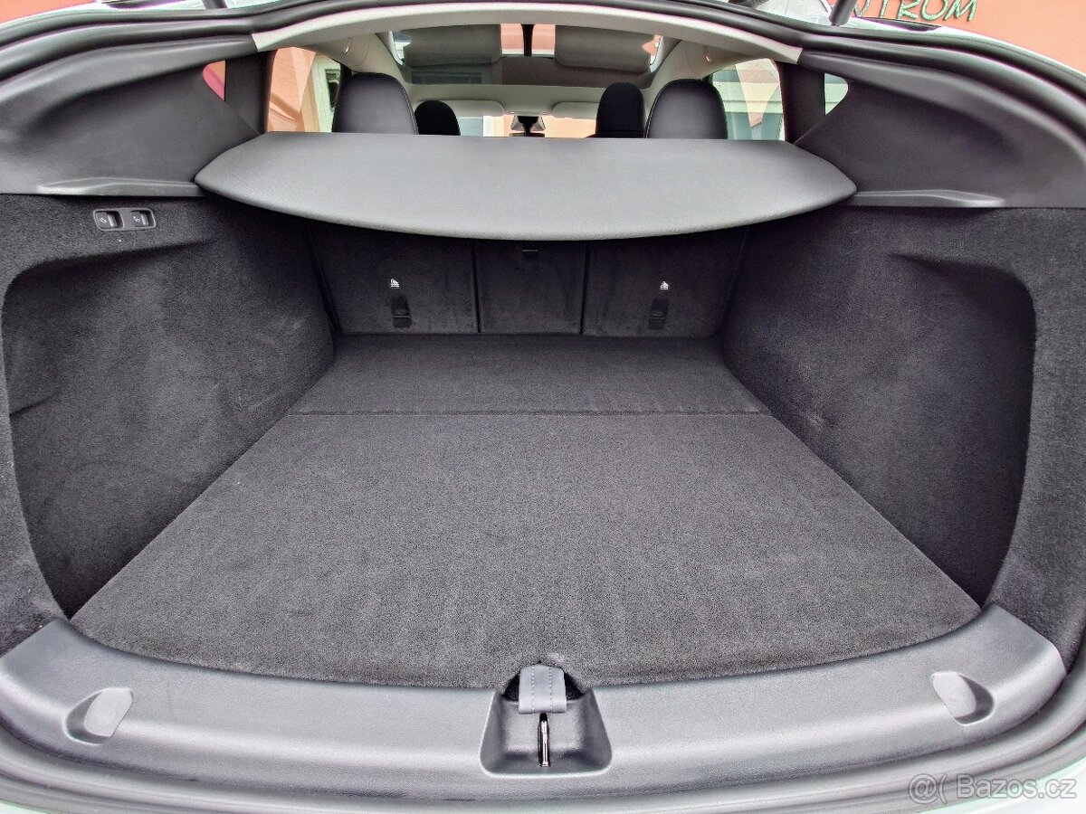 Tesla Model Y Long Range 378kW SOH 92,3% (ODPOČET DPH) - 10