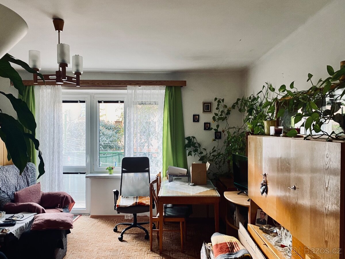 Pronájem malého bytu 2+1 s balkonem - 10