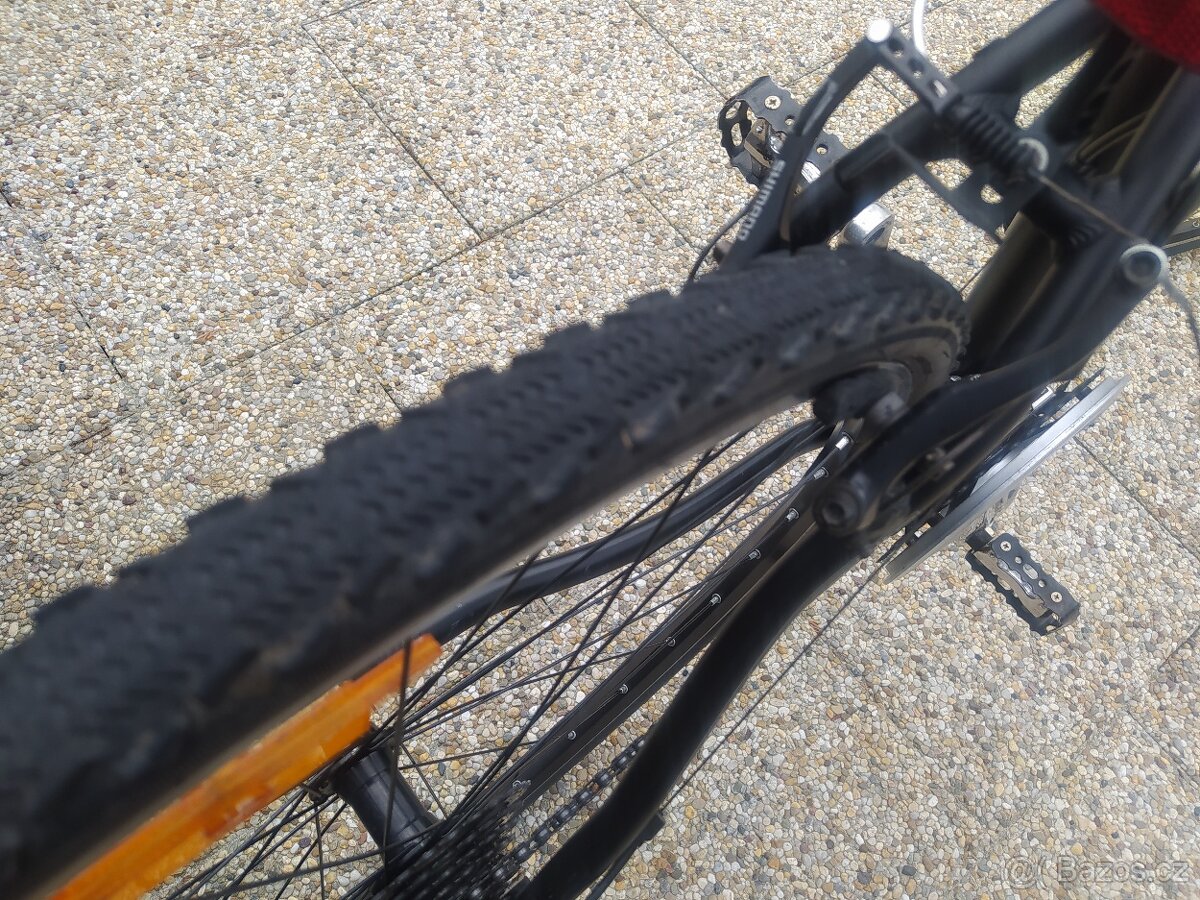 Cube Limited CL - 10