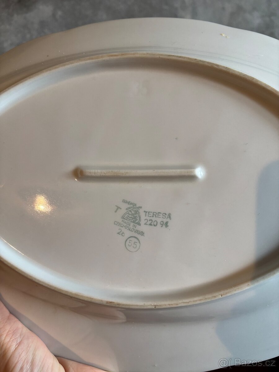 Sada porcelánového nádobí - 10