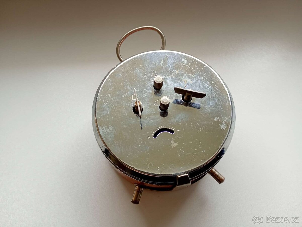 2x starý budík Prim - 10