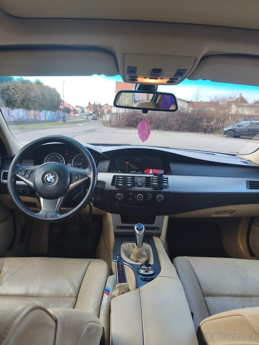 BMW E61 525d origo M-paket, manuál - 10