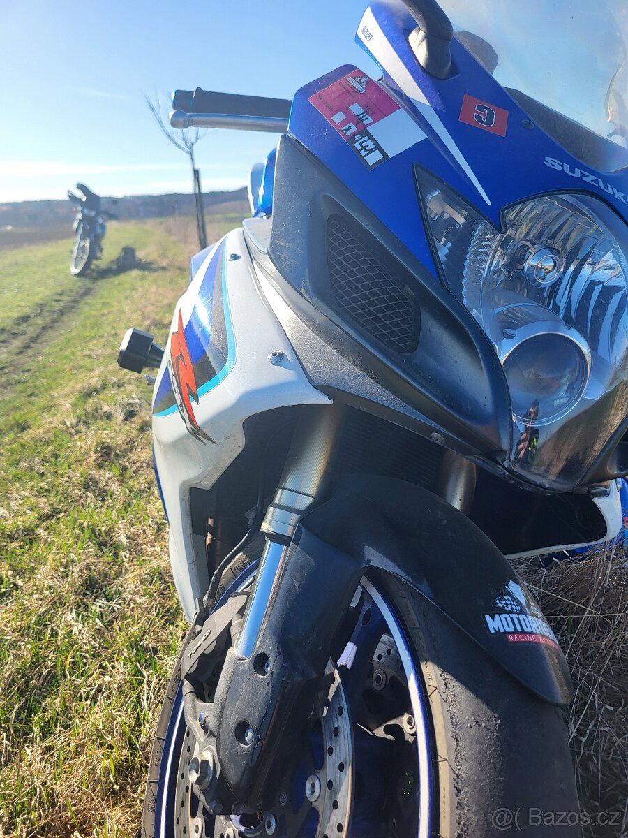 Suzuki GSX-R - 600 - 10