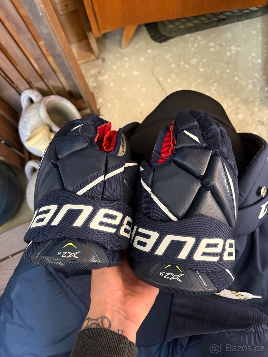 Hráčská výstroj - 10