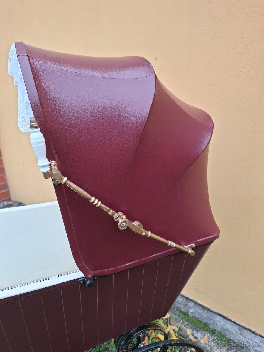 Starožitný kočárek pro miminko č. 1199 - 10