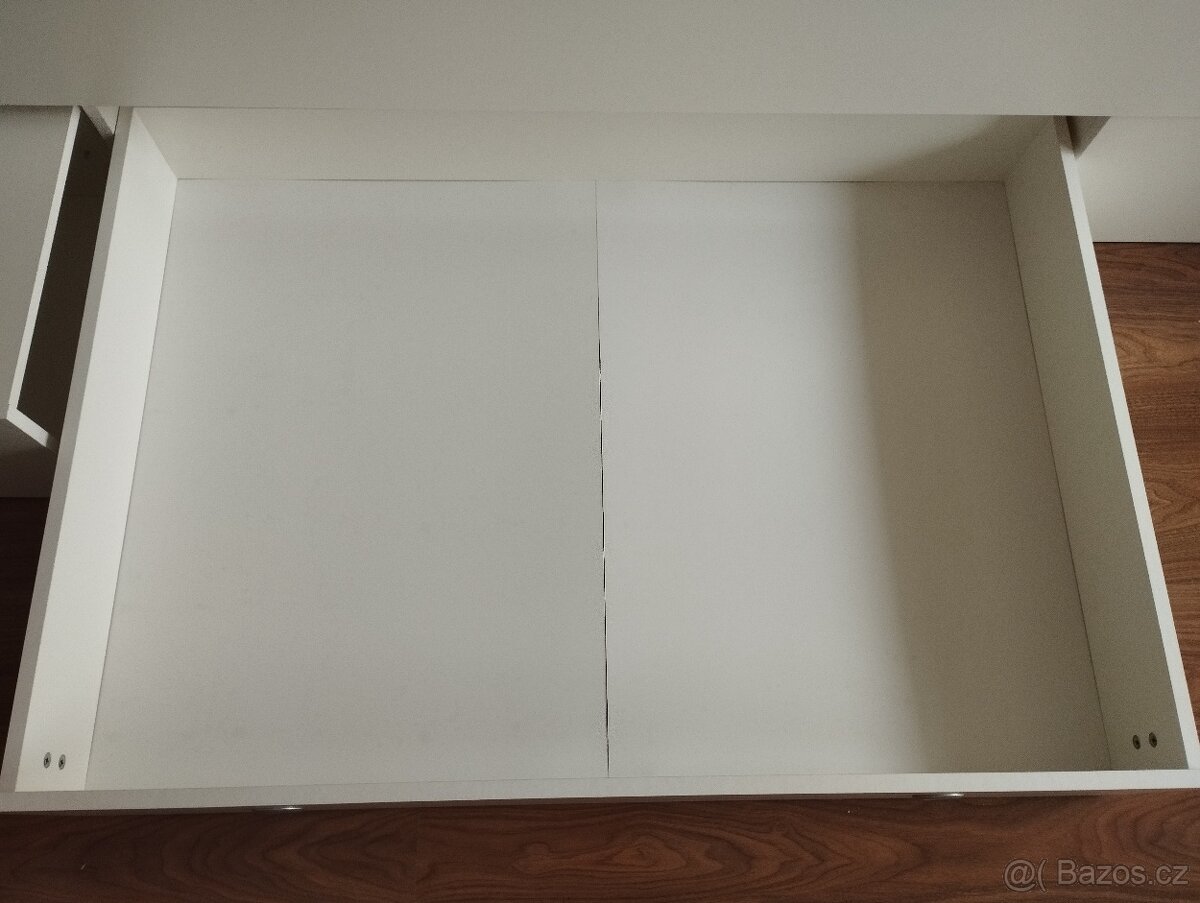 Úložná postel se zástěnou Junior 120x200cm, roštem a matrací - 10