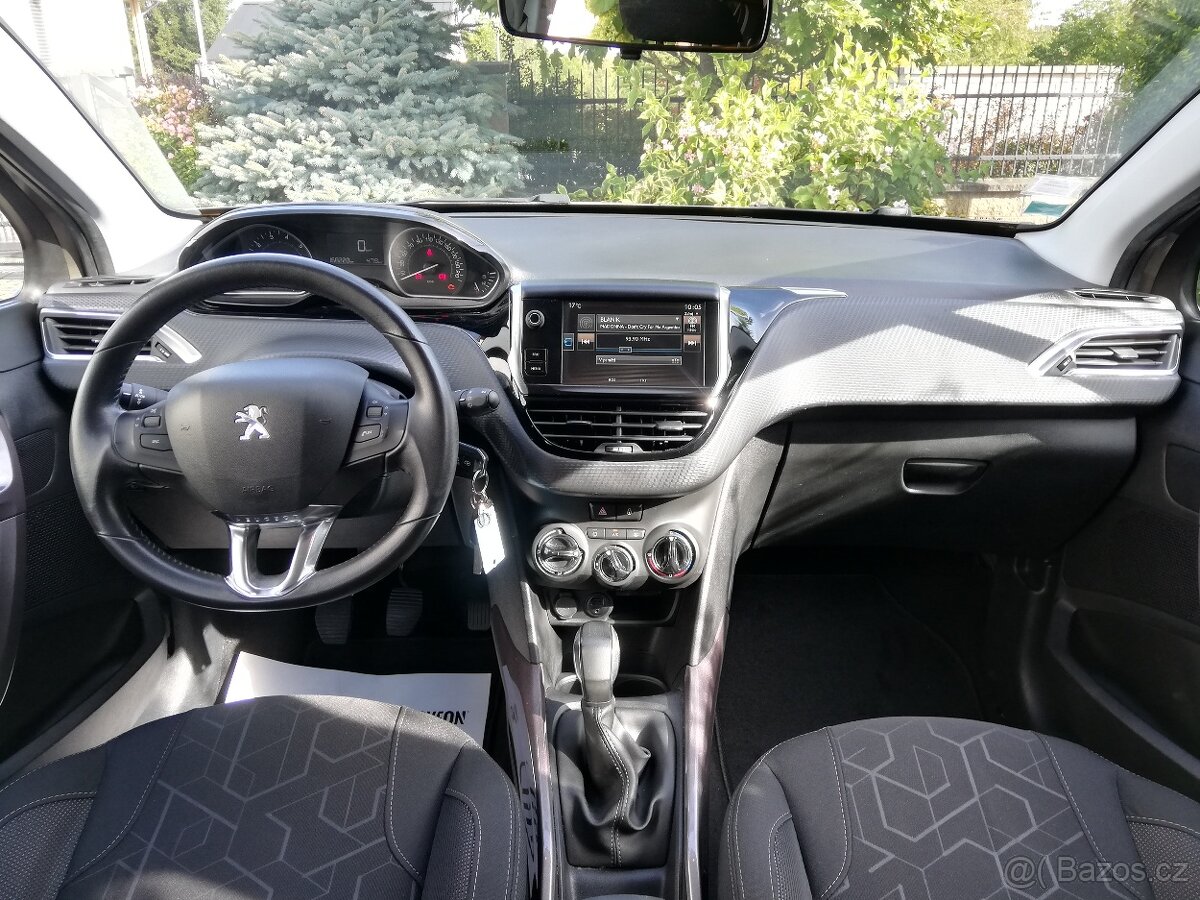 Peugeot 2008 1.2 60kw - ideál na kratší vzdálenosti - VÝMĚNA - 10