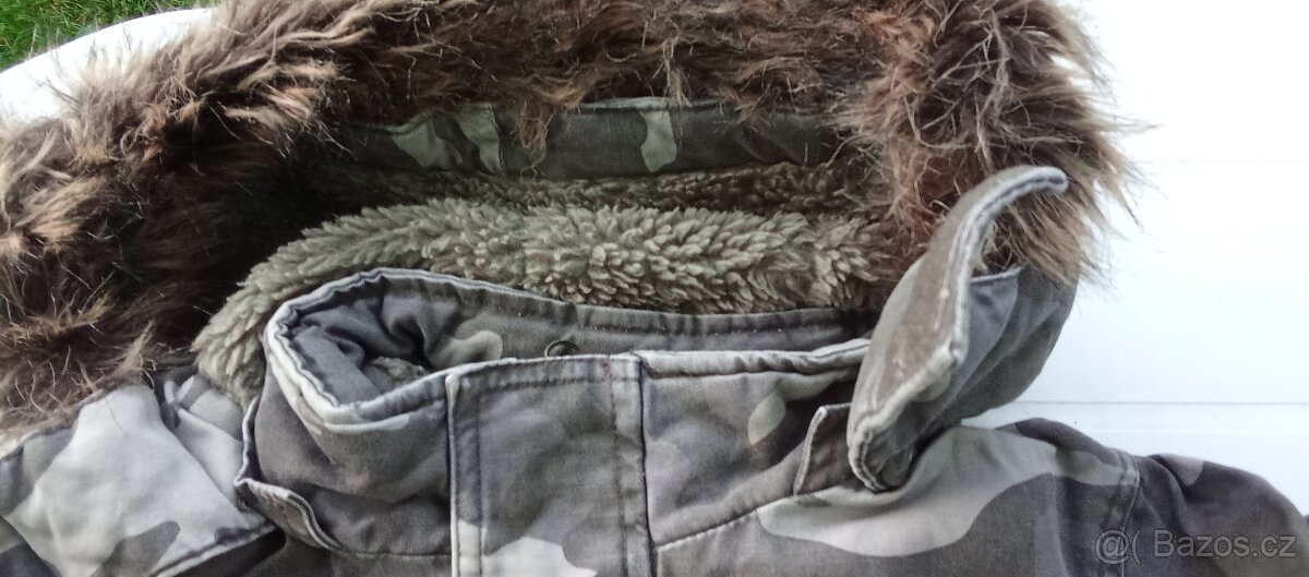 Chlapecká zimní maskáčová bunda a vesta( vel. 122) - 10