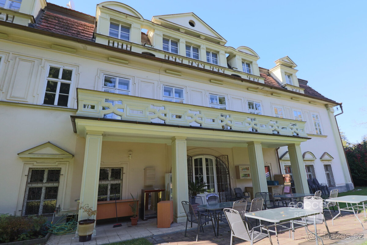 Pronájem reprezentativní kanceláře, 27m2, Praha 6 - Bubeneč, - 10