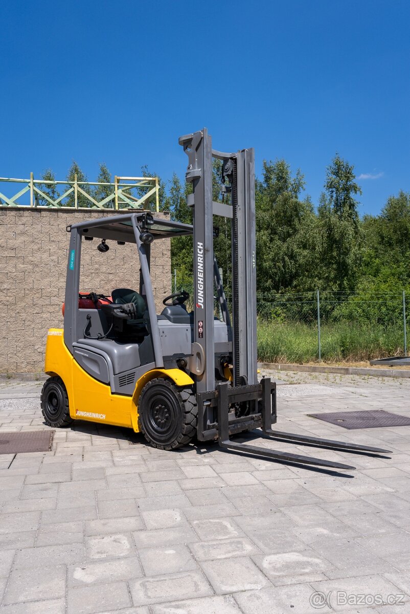 Vysokozdvižný vozík Jungheinrich TFG 425s (VV0179) - 10