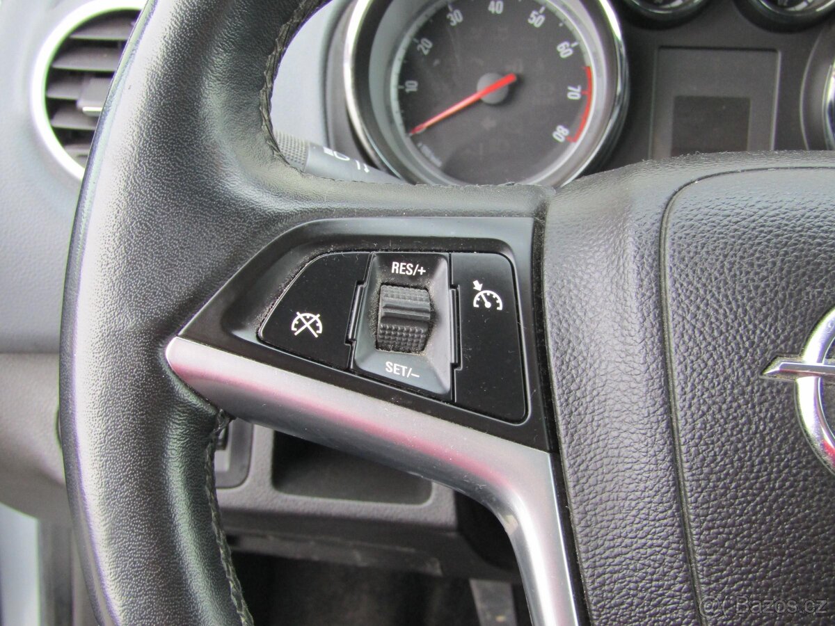 Opel Meriva 1.4T , 103 kW benzín, 2011 - 10