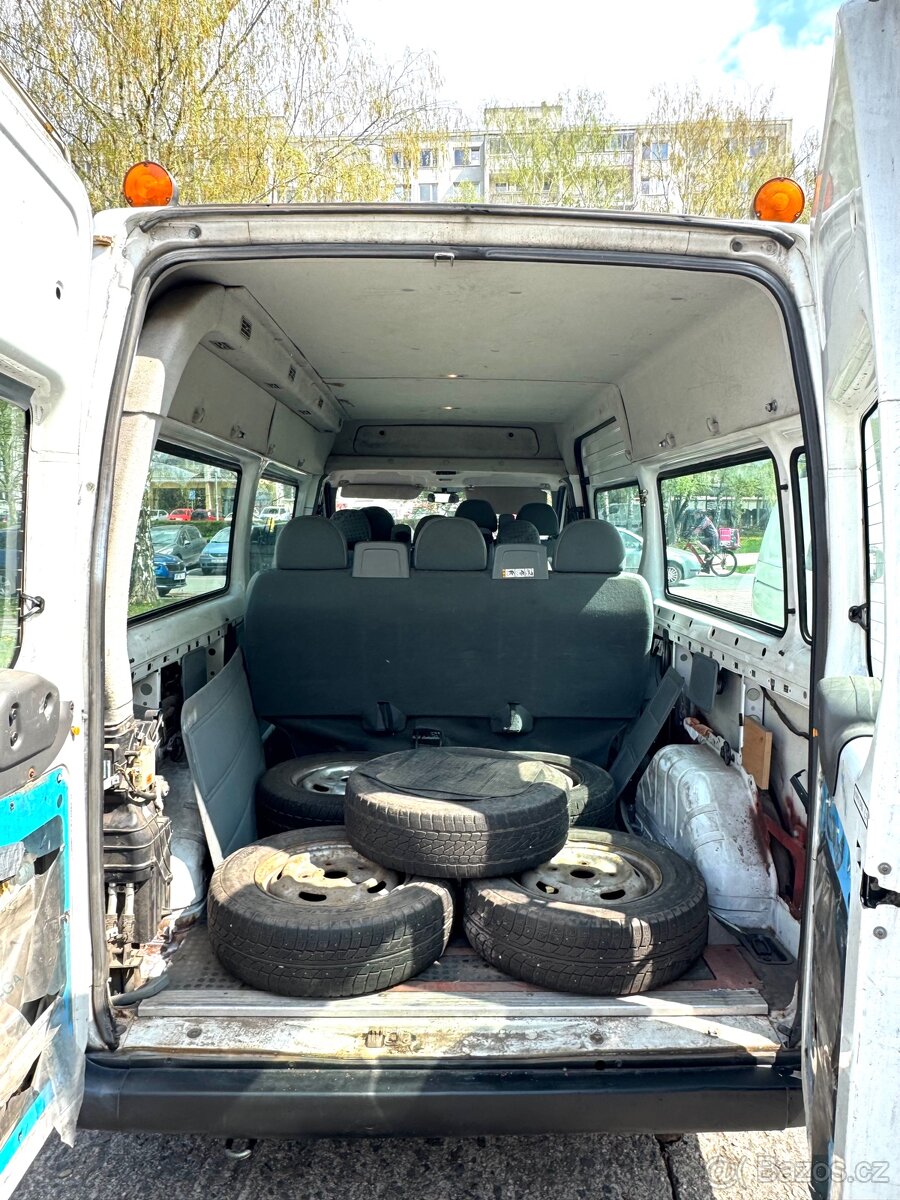 Ford transit 2,2 tdci- 9 míst - 10