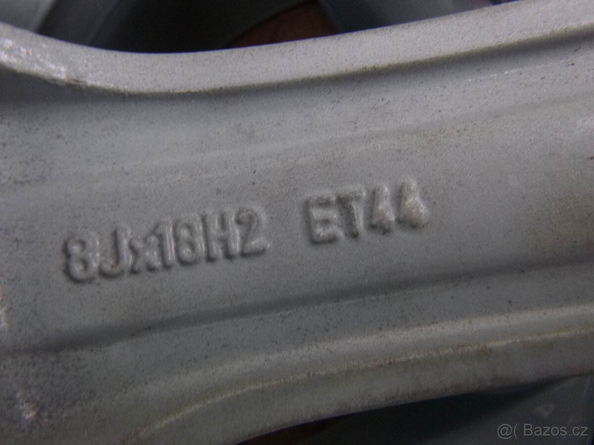 Letní alu sada disky - originál VW 5x112 8Jx18 ET44 Borbet - 10