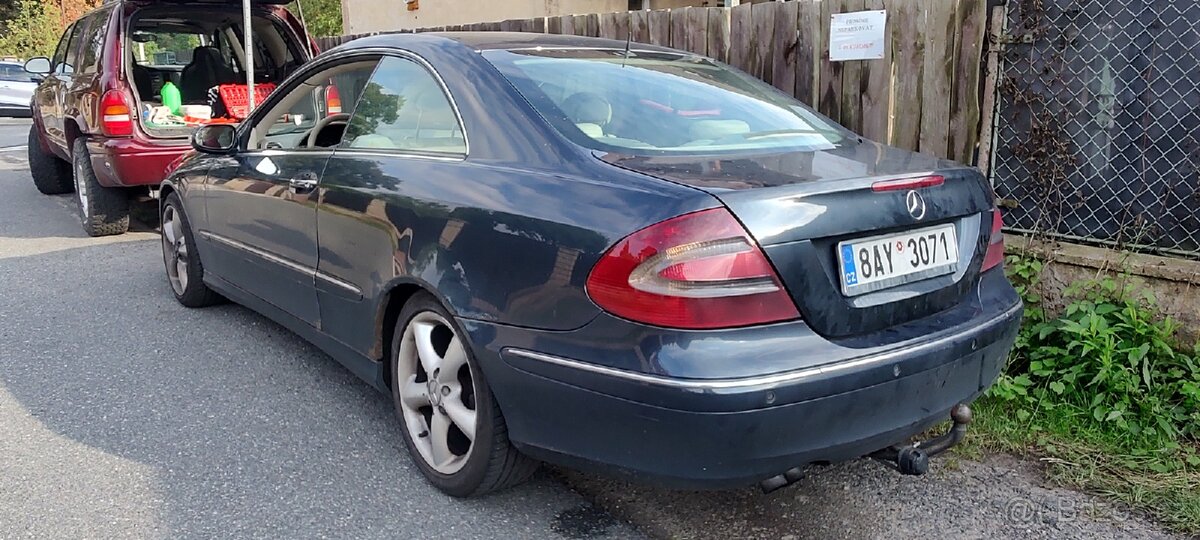Mercedes-Benz CLK 270 CDI - soubor náhradních dílů - 10