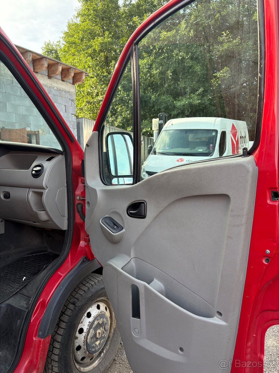 Renault Master 2.5dci 2009 nová STK - 10