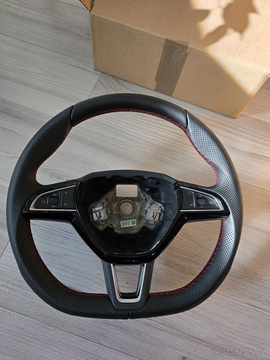 Nový zkosený volant Škoda + PÁDLA DSG - 10