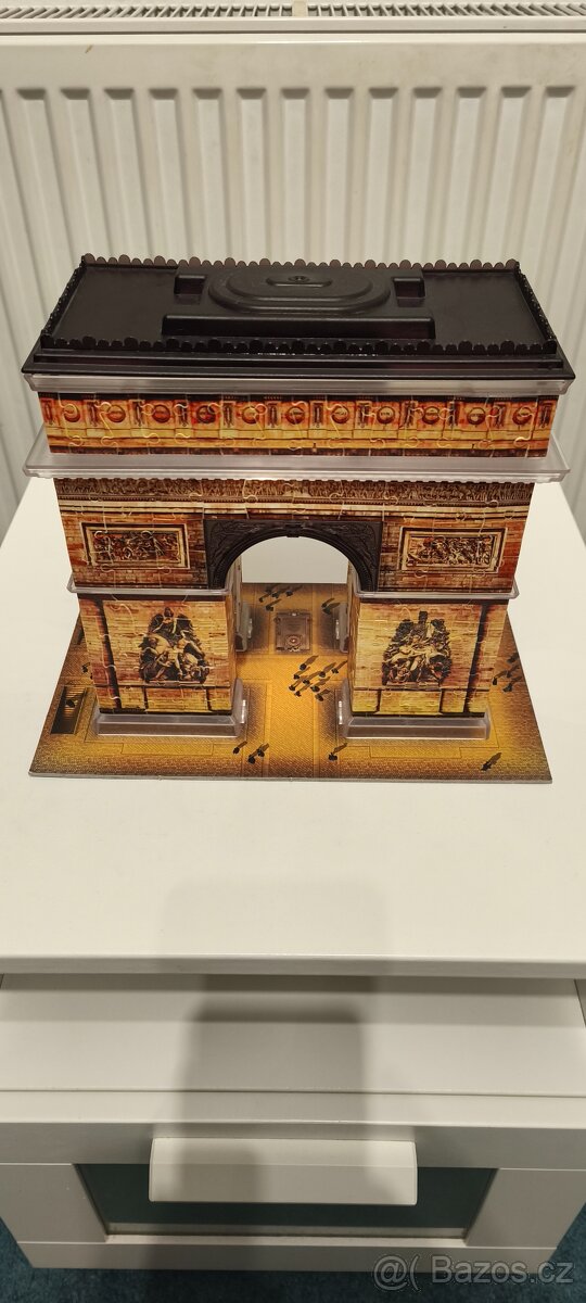 Ravensburger svítící 3D puzzle - 10