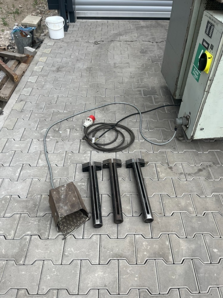 76. Tabulové nůžky NTC 2500/4 - 10