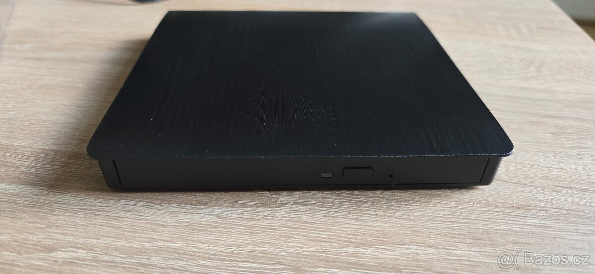 Externí DVD/CD vypalovačka-přehrávač s USB+USB-C - 10