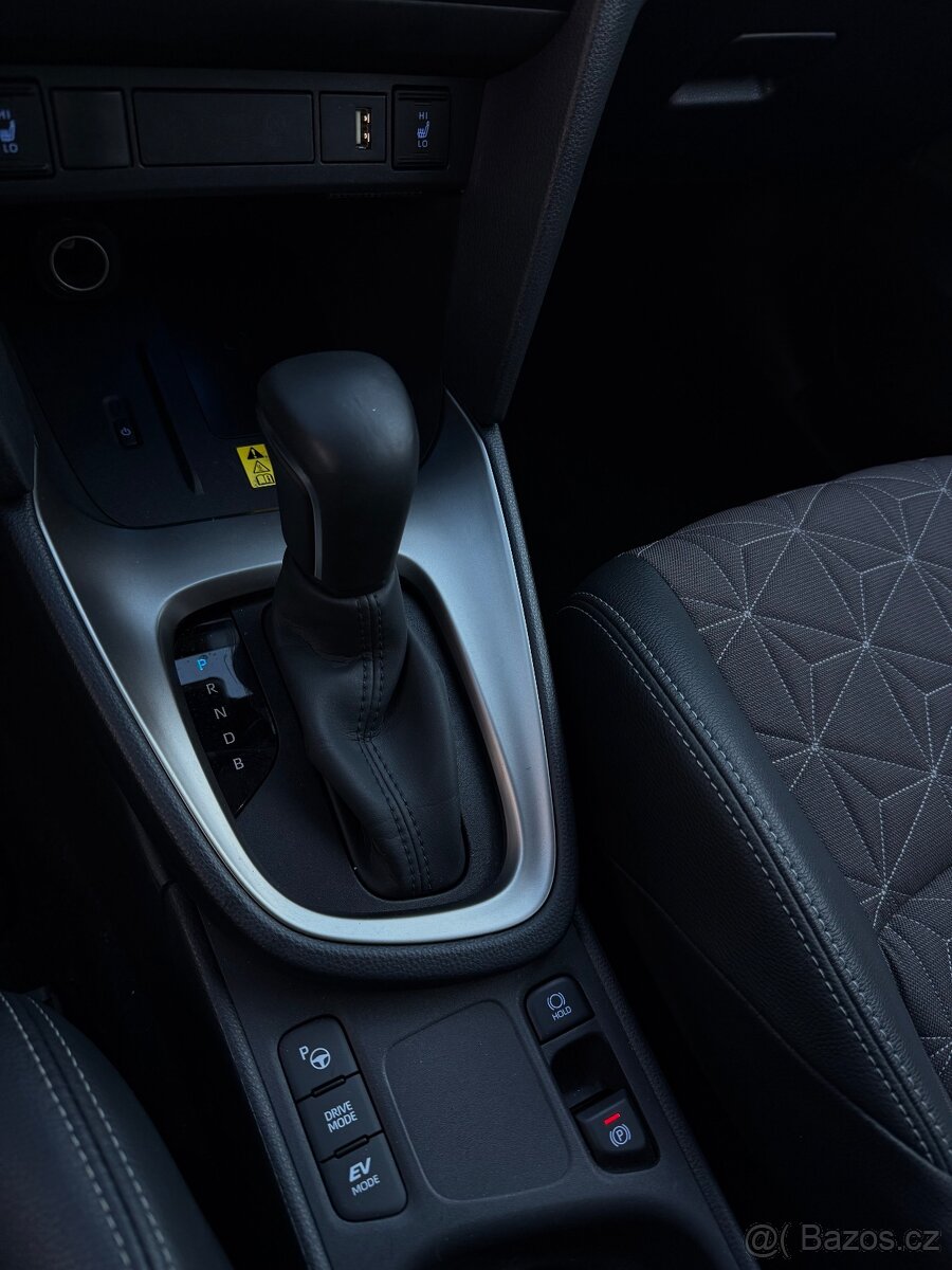 Toyota Yaris Cross 4x2 1.5 Hybrid Elegant- 15.000 km - 10