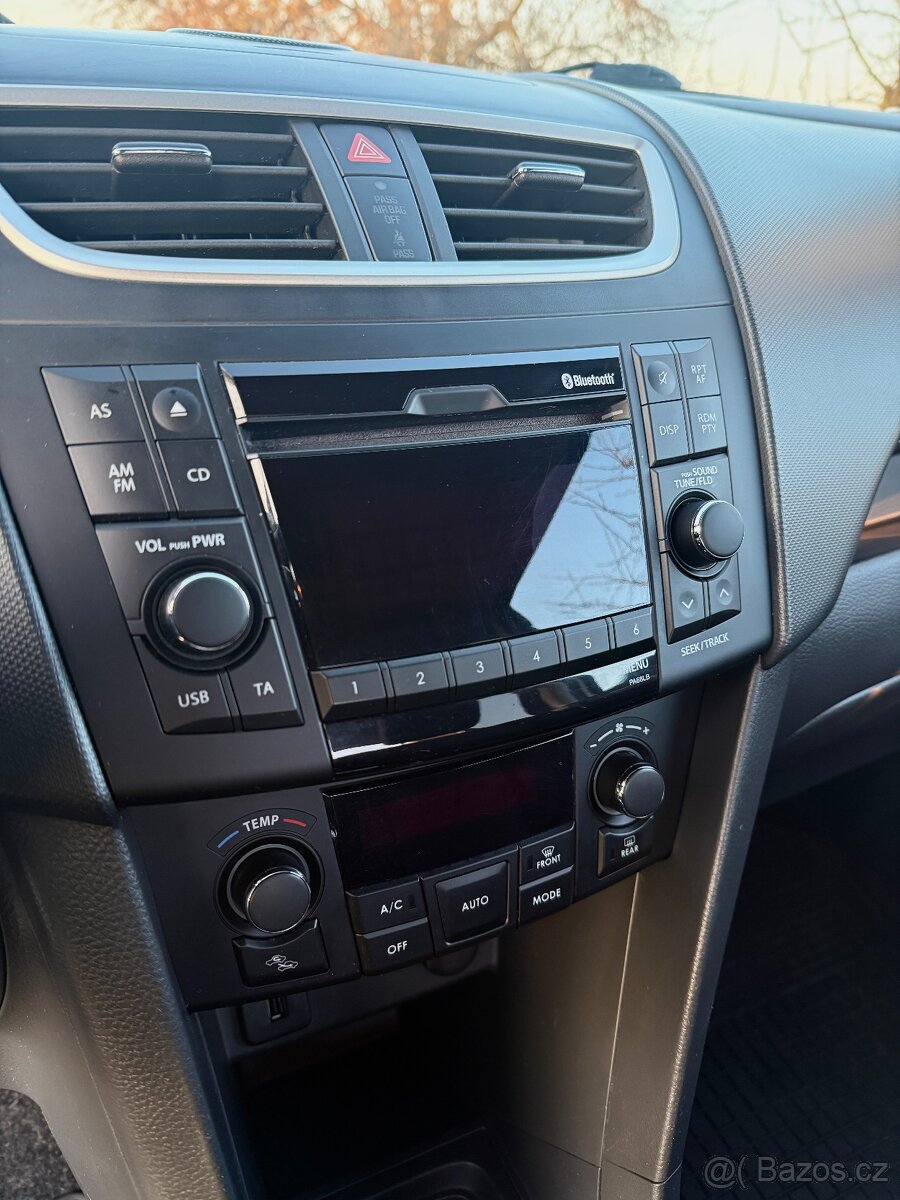 Suzuki Swift Sport - 10