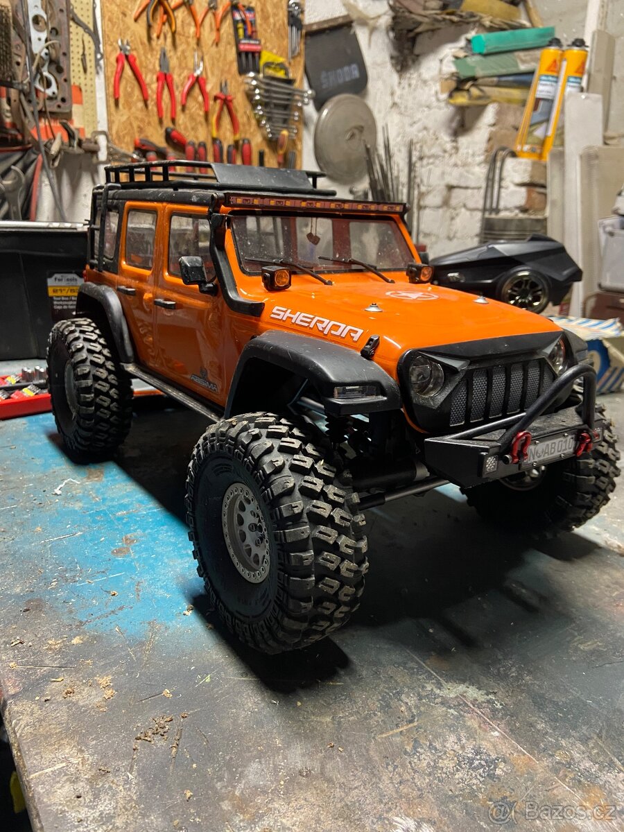 Nissan Patrol 1:10 - 10