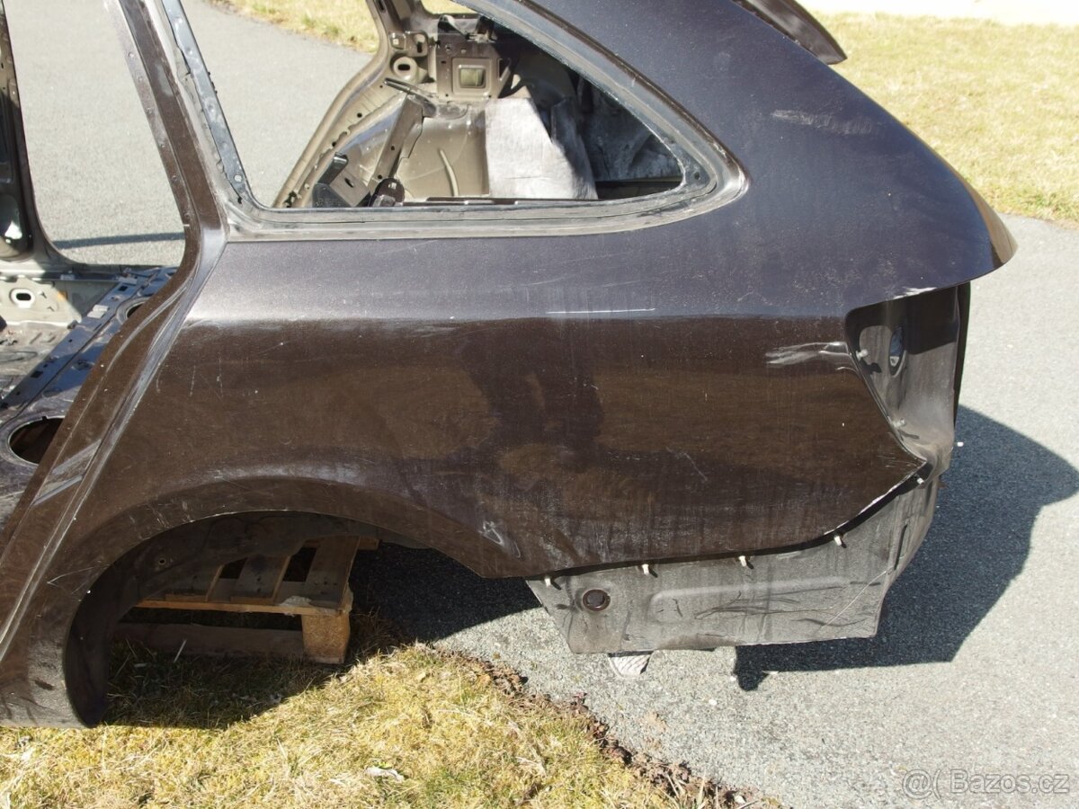 Skelet karoserie Škoda Superb II combi - 10