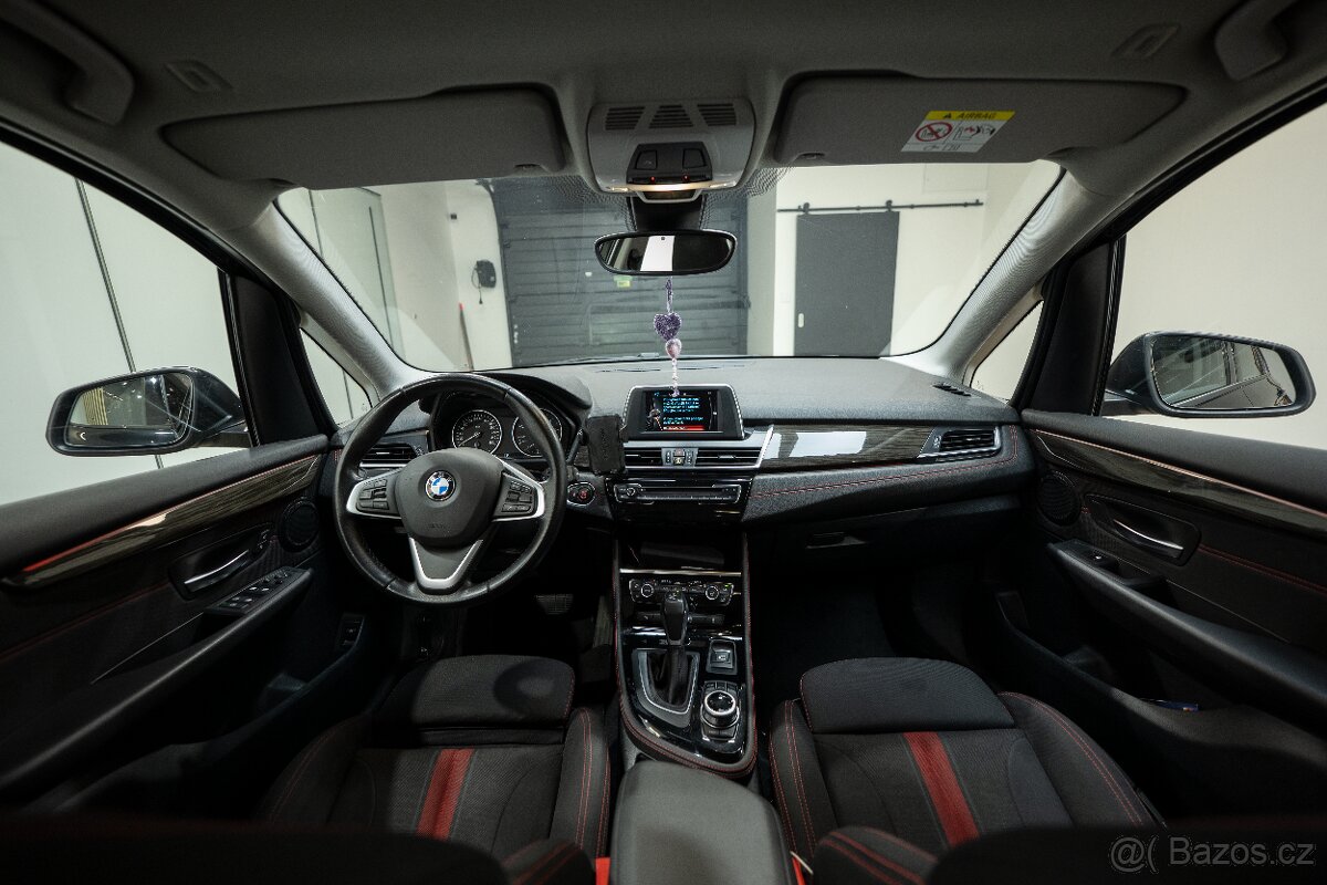 BMW 216d Active Tourer - 10