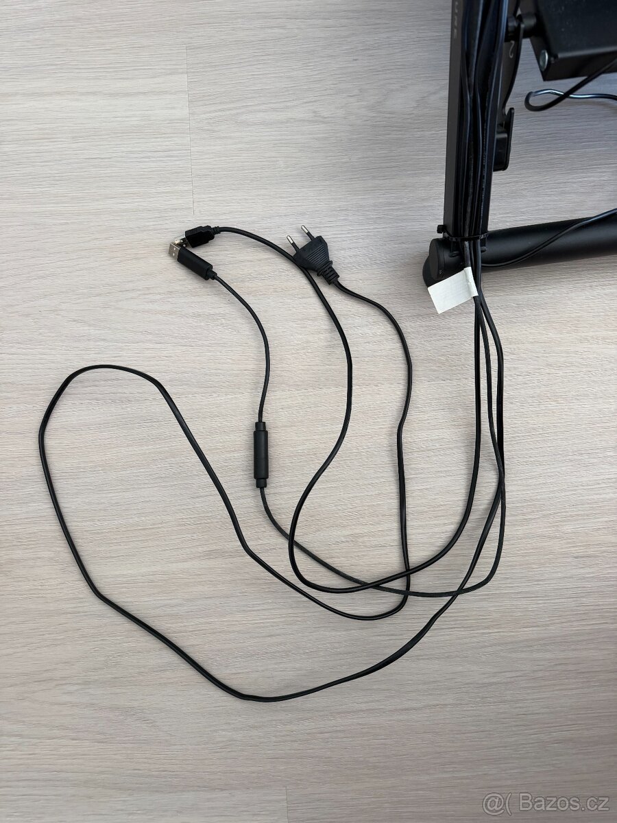 Thurstmaster racing wheel simulátor - 10