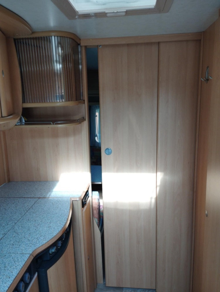 Obytný Karavan Dethleffs EL3, r.v. 1999, pěkný stav - 10