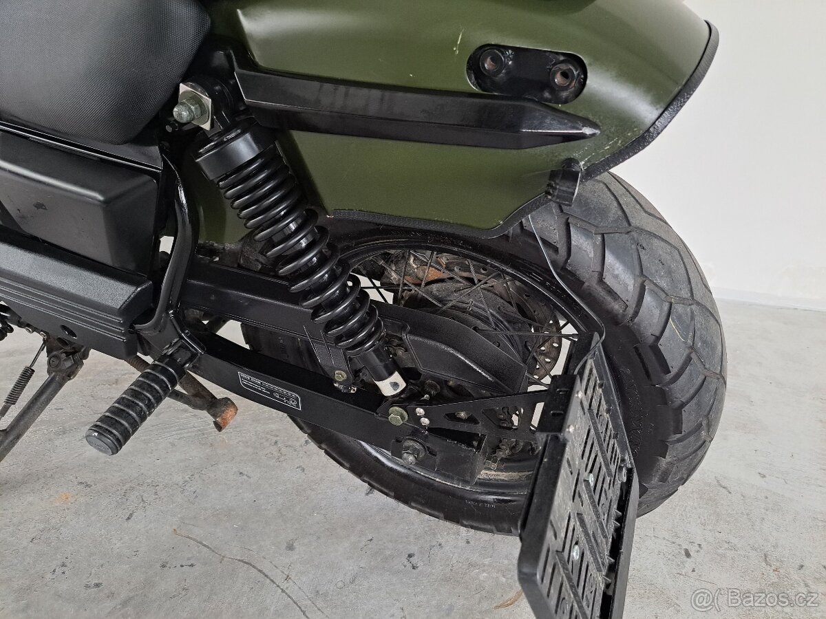 UM Renegade Commando 125 - 10