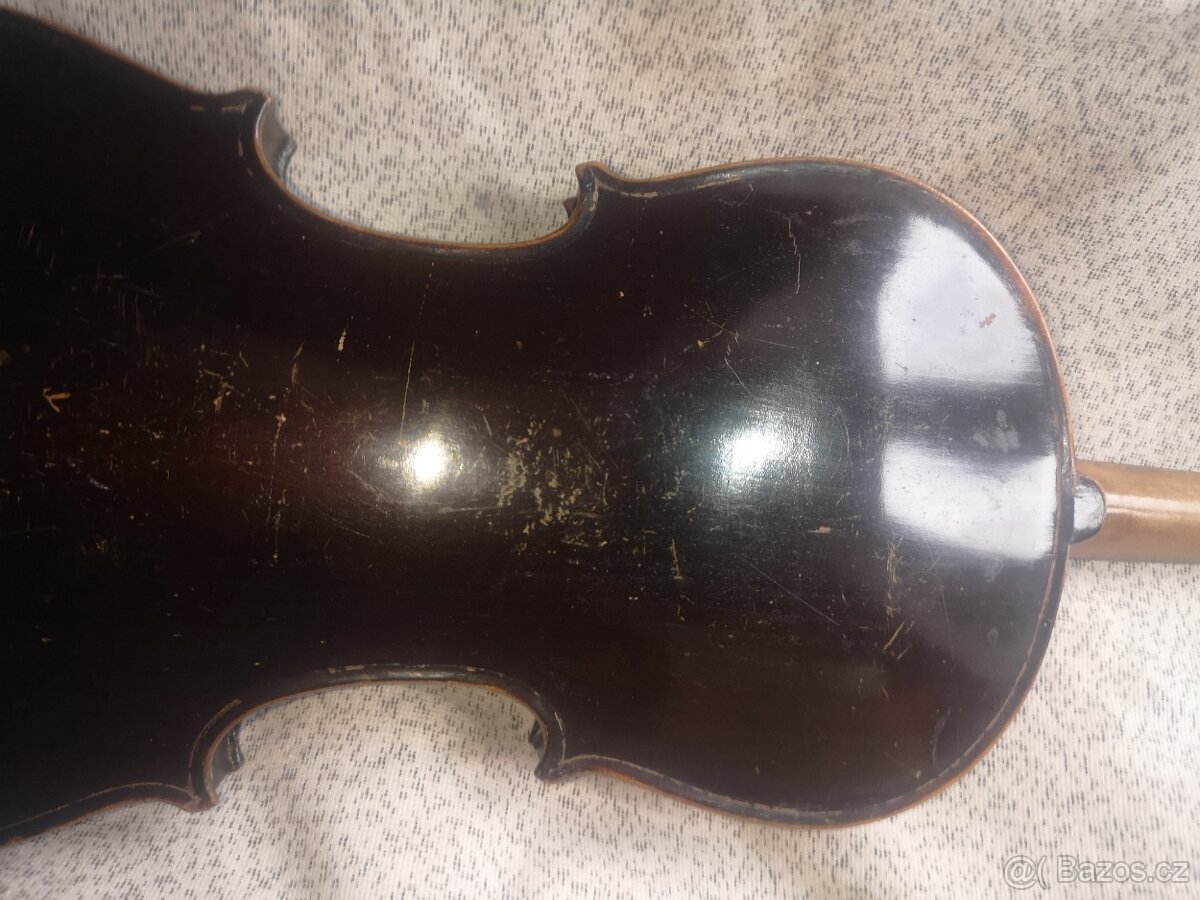 nabízím stoleté černé housle po renovaci - ČTĚTE - 10