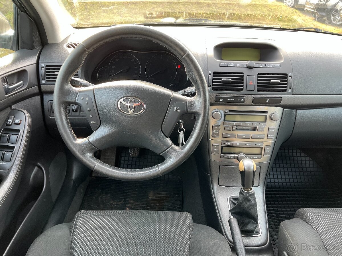 Toyota Avensis 1.8 VVTI - 10