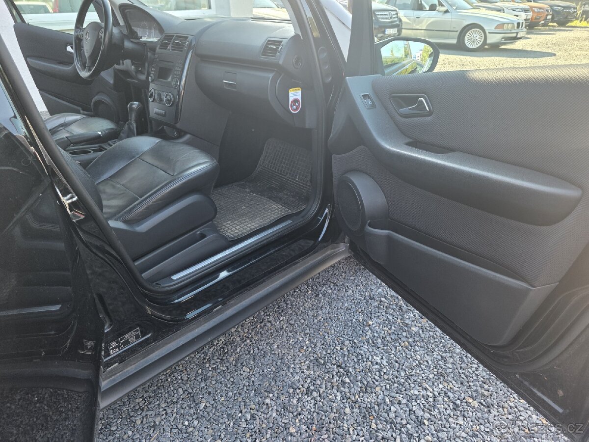 Mercedes-Benz Třídy A 160 D - 10